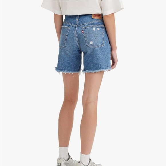 Levi's 501 Mid Thigh Women's Jean Shorts - Well Sure Size 26 - Picture 3 of 6